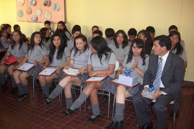 Escuela Diego Portales de Traiguén realizó Licenciatura 8° Año Básico – Promoción 2011