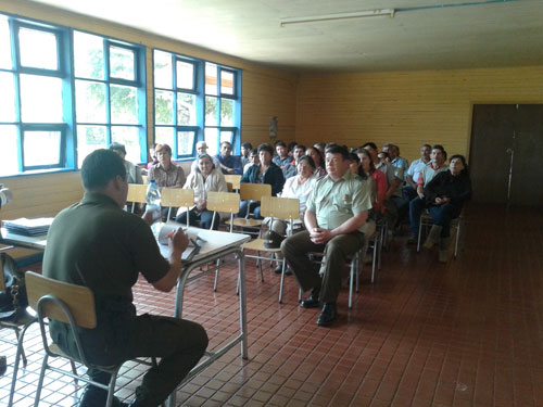 Agricultores De Pichipellahuen Se Reunen Con Carabineros De Traiguén