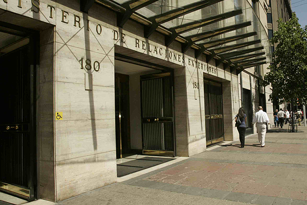 Traiguenino Julio Bravo Yubini fue Nombrado como Embajador Chileno en Polonia