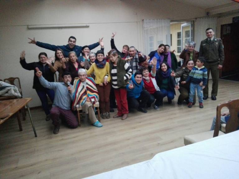 Carabineros de Traiguén y Senda Previene Visitan Hogar del Adulto Mayor