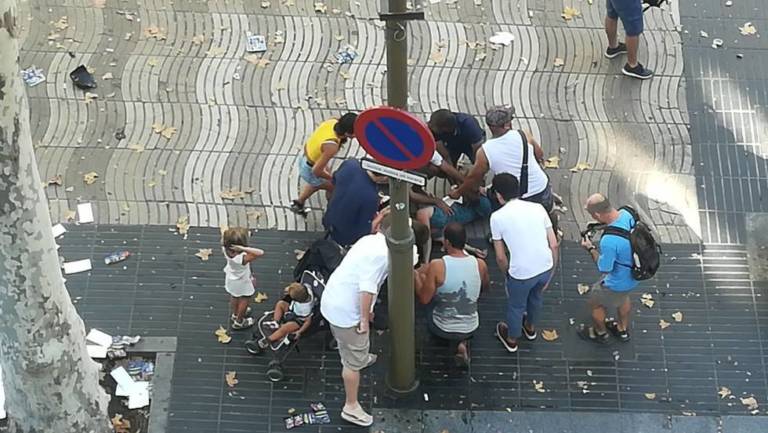 Un atentado terrorista en Barcelona provoca al menos 13 muertos