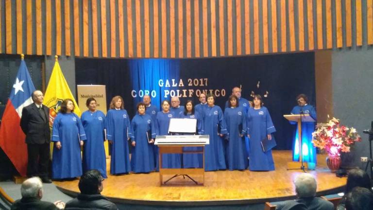 Coro Polifónico de Traiguén Realizó su Gala Coral en su Décimo Aniversario