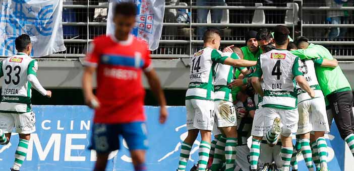 Deportes Temuco venció a una Universidad Católica que no levanta cabeza en el Transición