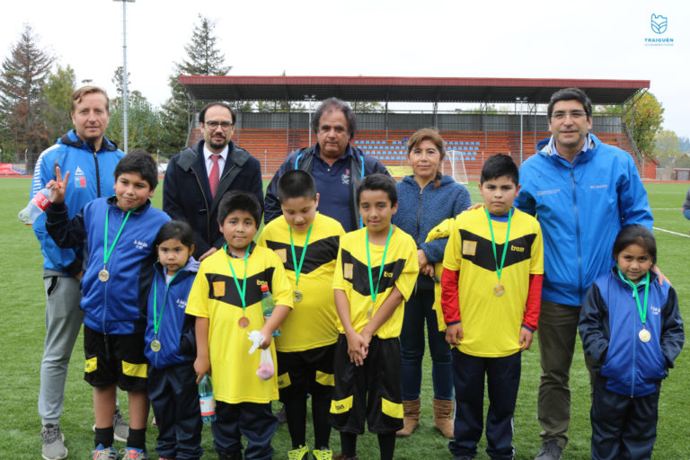 Encuentro deportivo de escuelas rurales reunió a 100 estudiantes de la comuna de Traiguén