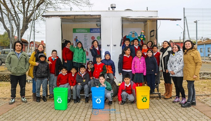 Laboratorio Móvil de Educación Ambiental Recorre Colegios de Traiguén