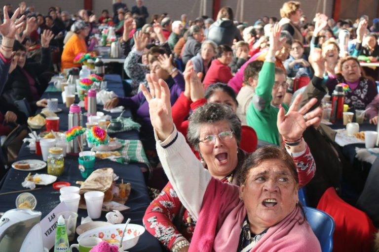 Celebración “Bienvenida Primavera” reunió a cerca de 500 personas mayores en Traiguén