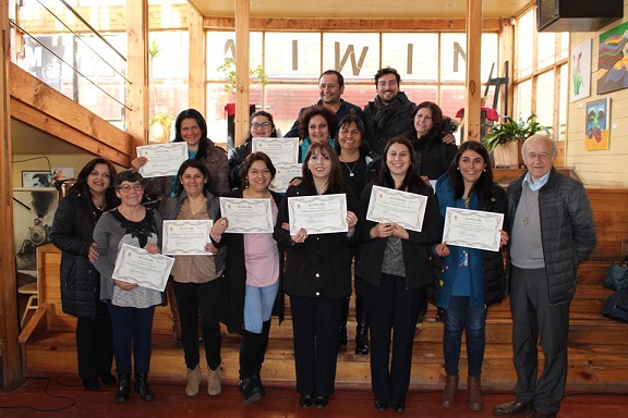 Con éxito finaliza taller de pintura en acrílico en Traiguén