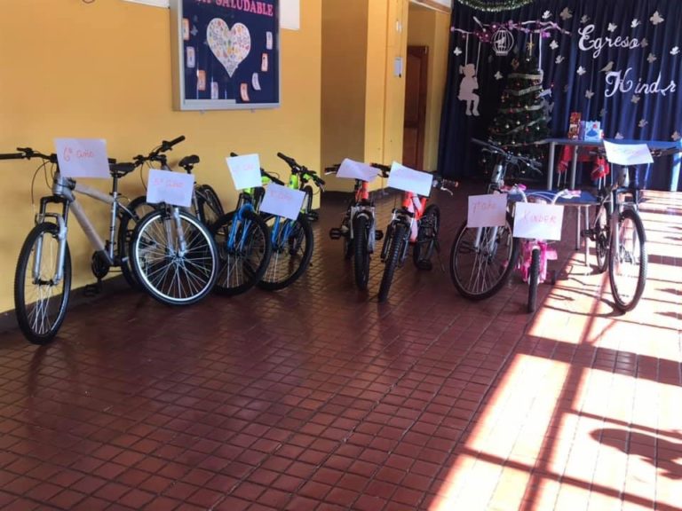 Escuela Diego Portales de Traiguén Entrega Obsequios a sus Alumnos