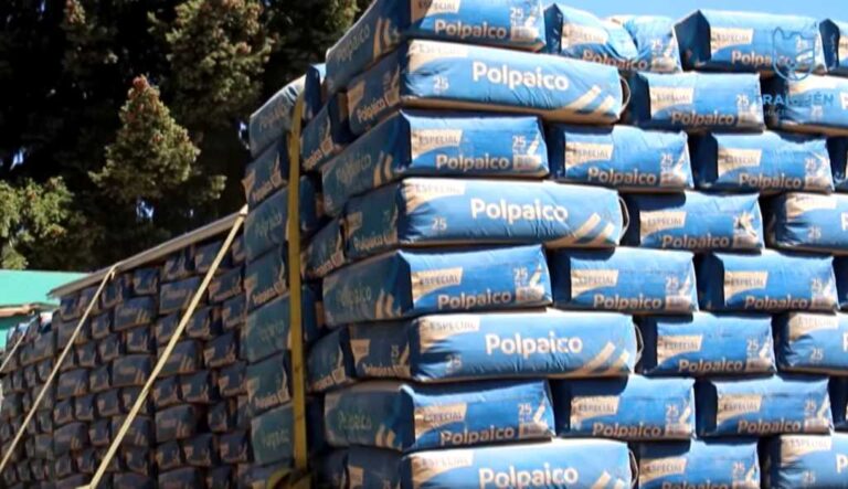 Cámara de Comercio de Traiguén entrega Aporte a Municipalidad en Materiales para Personas Afectadas por Incendios