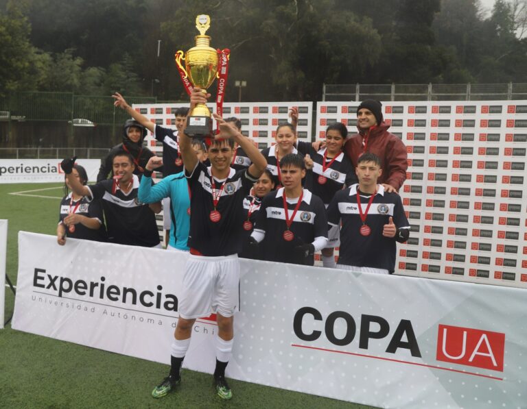 Liceo Luis Durand de Traiguén resultó ganador de la “Copa Universidad Autónoma de Chile” en fútbol mixto