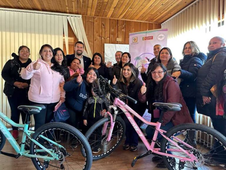 Gobernador Entregó 700 Bicicletas a Mujeres de  la Provincia de Malleco