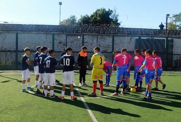 Unidad Penal de Traiguén Realiza Tercer Encuentro de Futbolito “Copa de la Amistad”