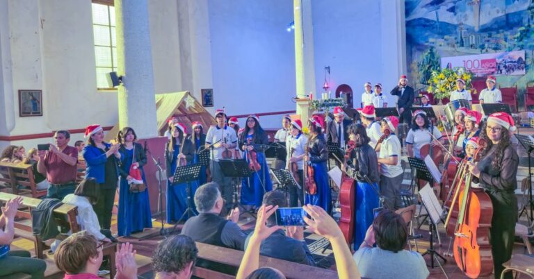 EMOTIVO CONCIERTO DE NAVIDAD BRINDÓ LA ORQUESTA SINFÓNICA ESCOLAR MUNICIPAL DE TRAIGUÉN