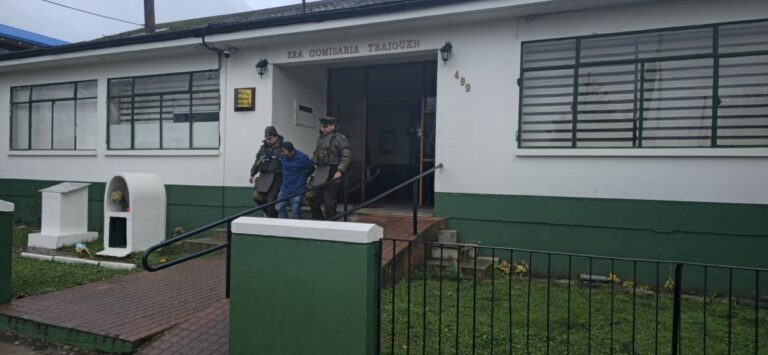 Carabineros detienen a dos sujetos sorprendidos robando en kiosco del centro de Traiguén
