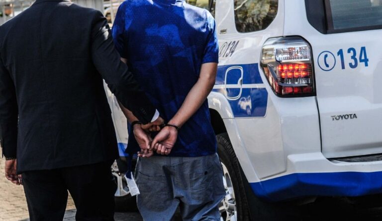En Victoria y Traiguén: PDI Detiene a Cinco Personas por Ordenes de Aprehensión Vigentes